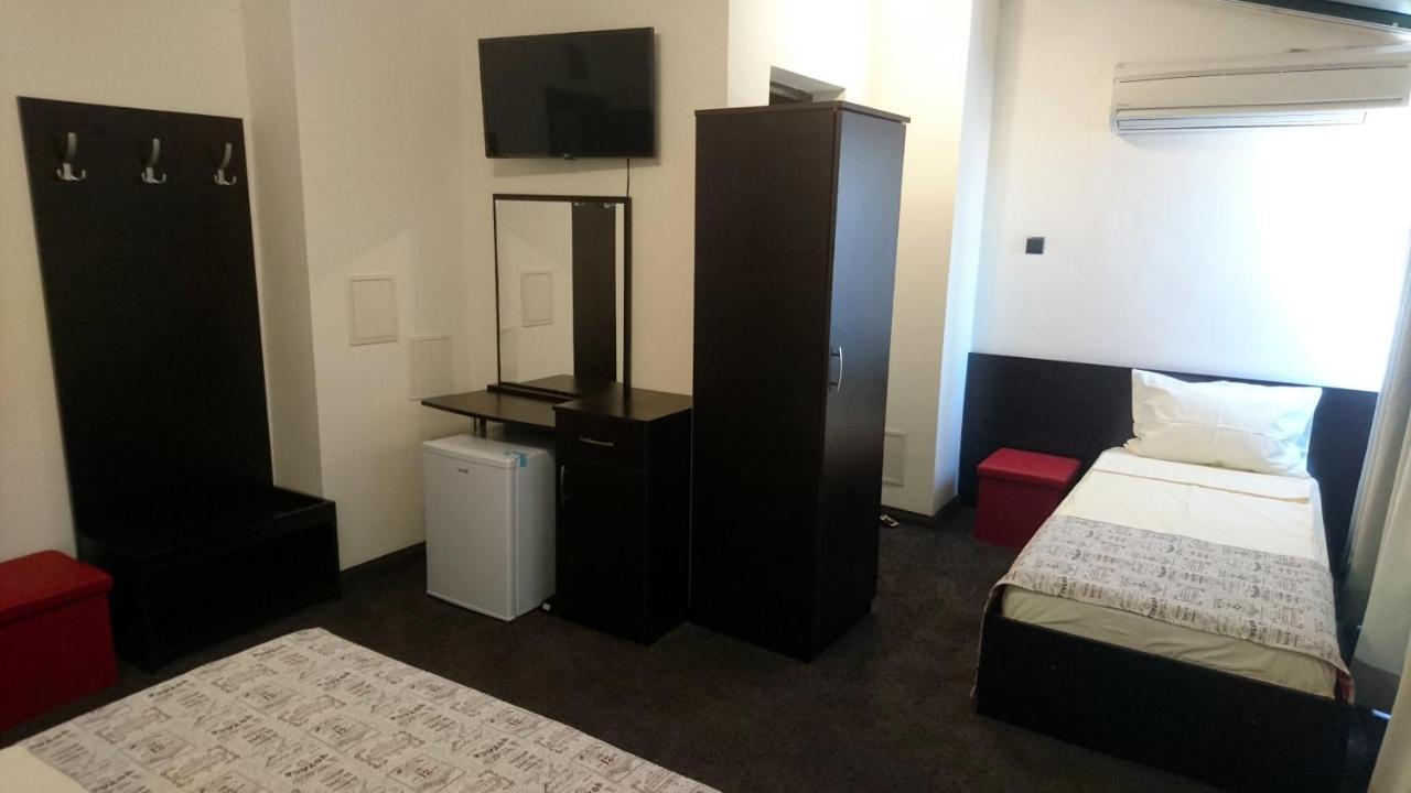 Park Apartments & Rooms Popovi ساندانسكي المظهر الخارجي الصورة