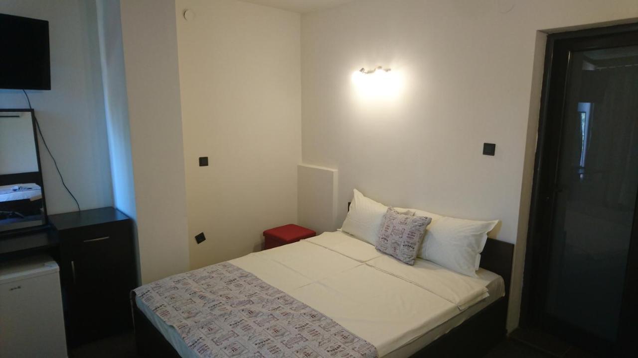 Park Apartments & Rooms Popovi ساندانسكي المظهر الخارجي الصورة